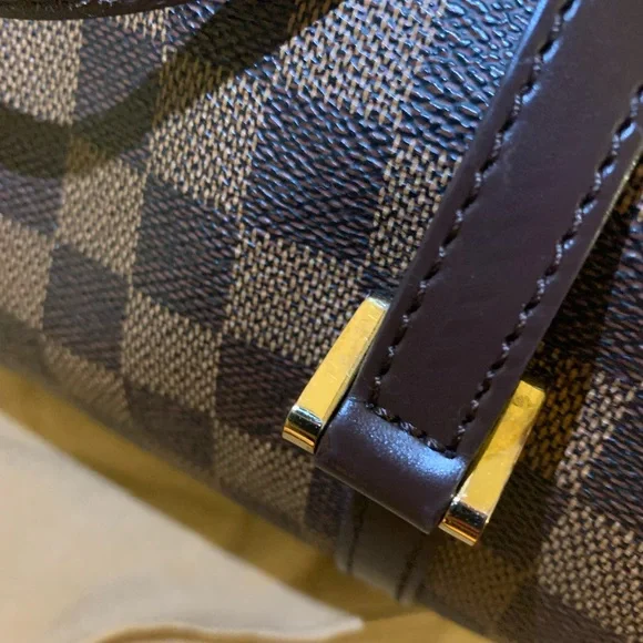 Authentic Louis Vuitton Papillon 26 in Damier - Picture 3 of 15
